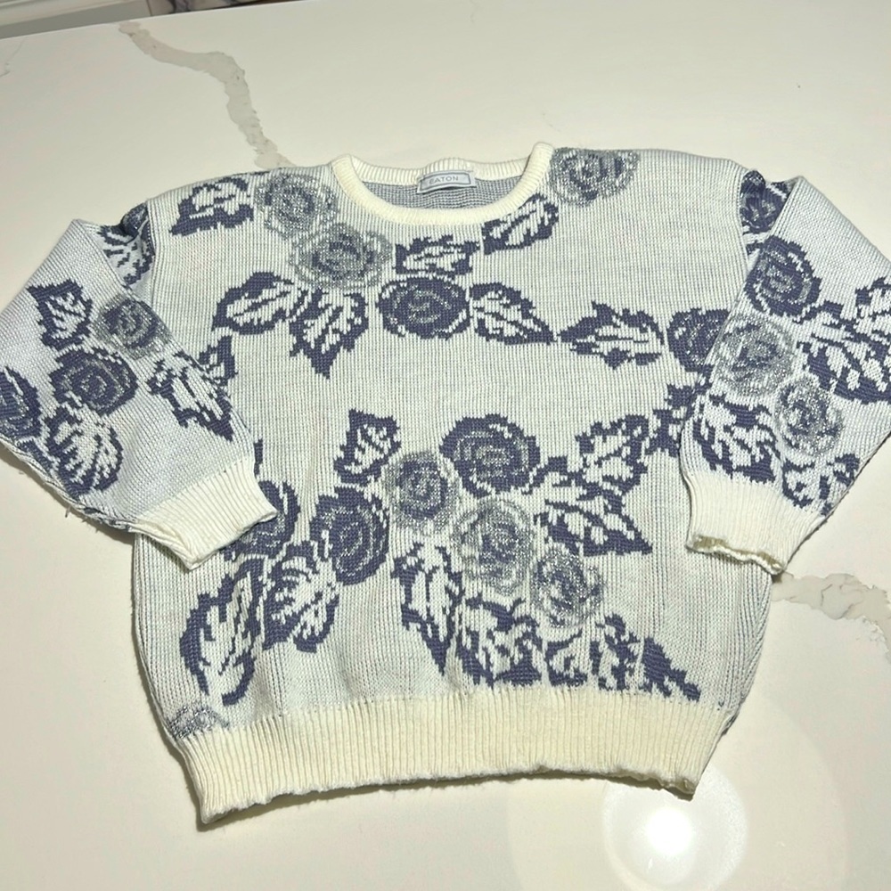 Vintage Eaton Knit  Sweater. Size Large.